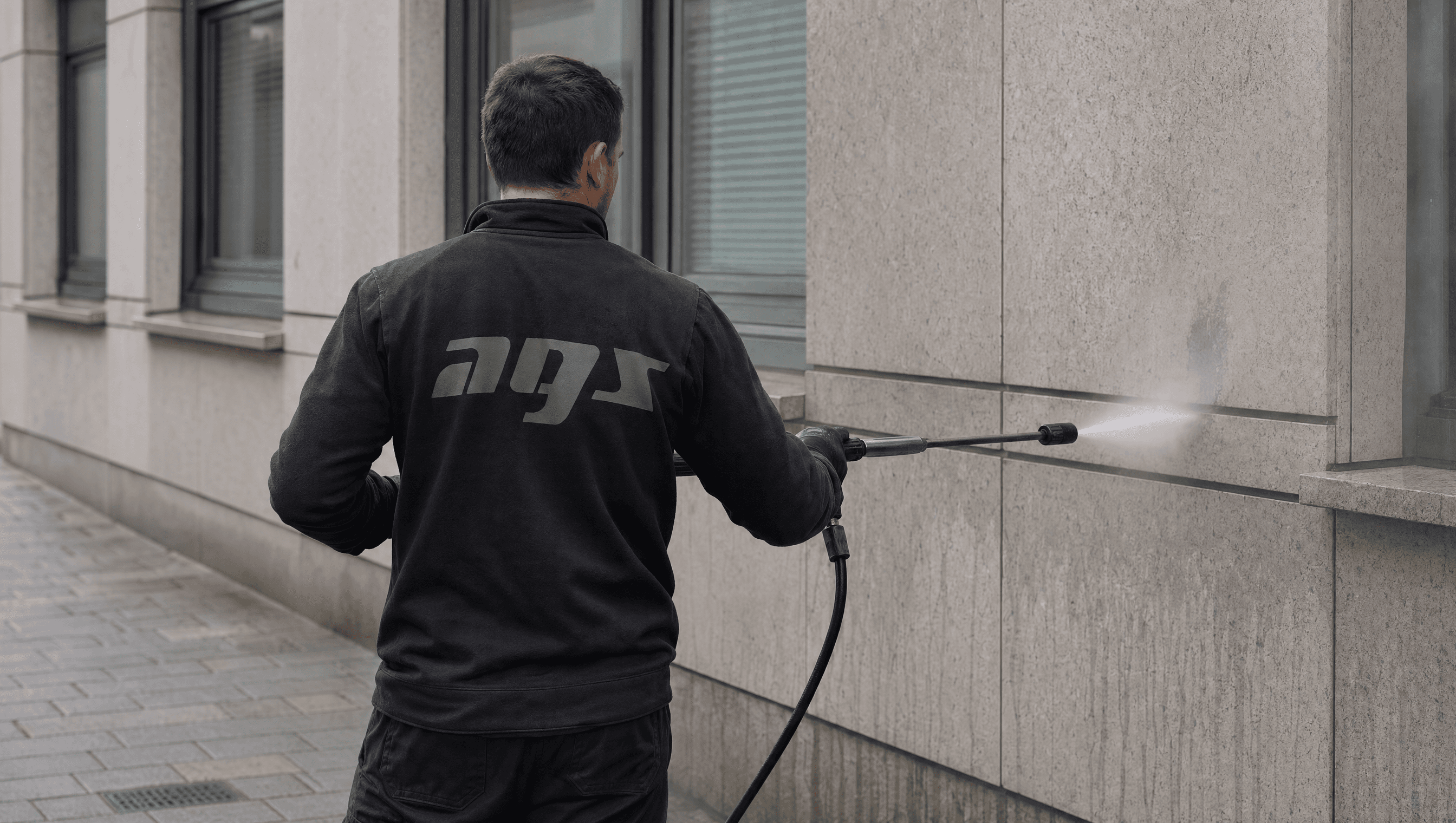 Moderne Glas-Fassade sauber